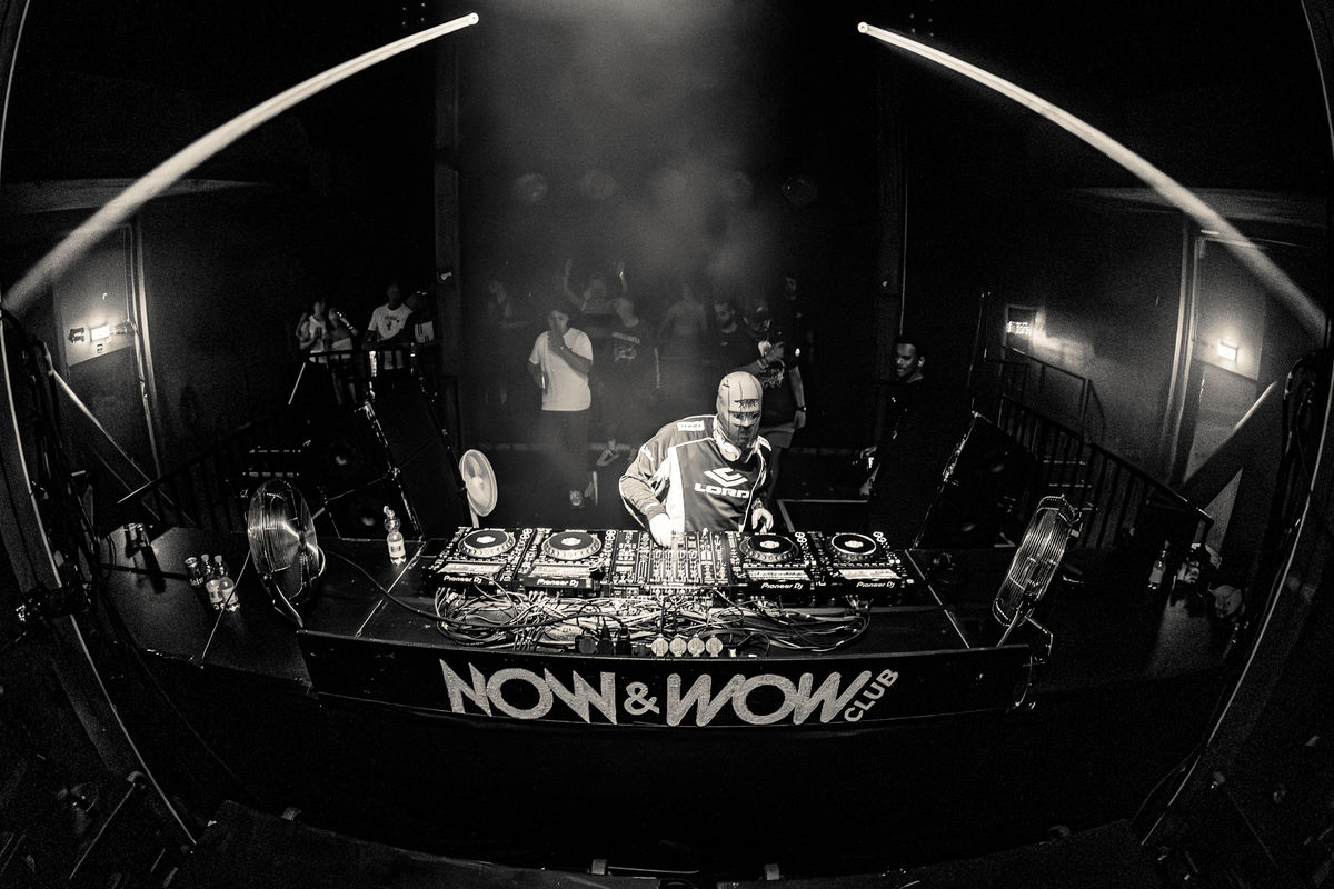 Loading... just a sec